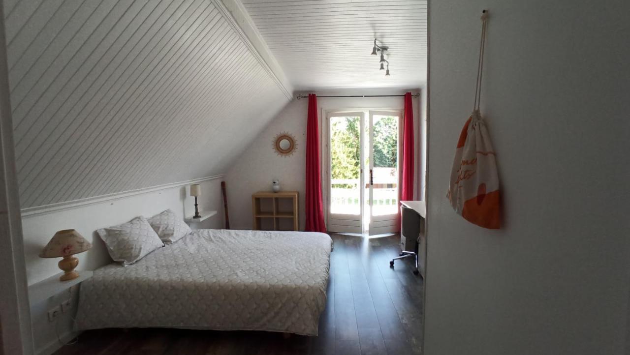 Chambres D'Hotes Solely Saint-Clair-de-la-Tour Exterior photo